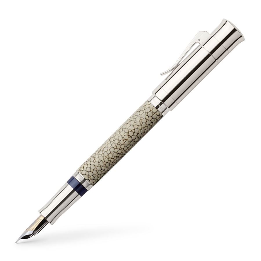 Graf-von-Faber-Castell - Fountain pen Pen of the Year 2005 Olive Medium