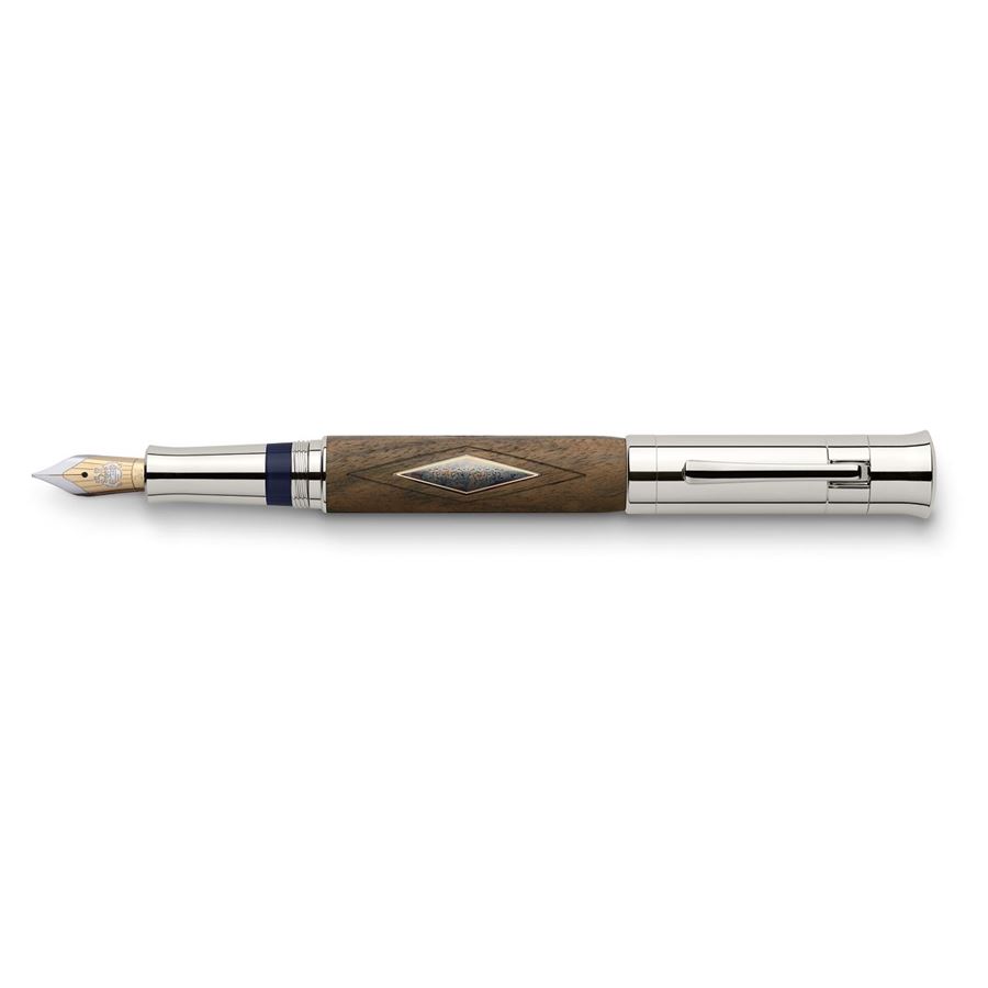 Graf-von-Faber-Castell - Fountain pen Pen of the Year 2010 Broad